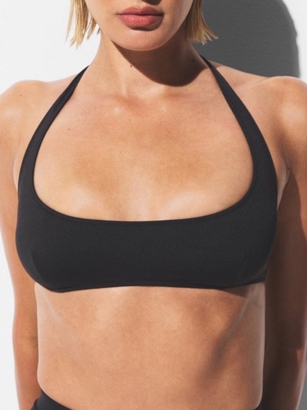 SKIMS Signature Swim Halter Scoop Bikini Top Onyx Black Large BT-SCP-10066W NWTL